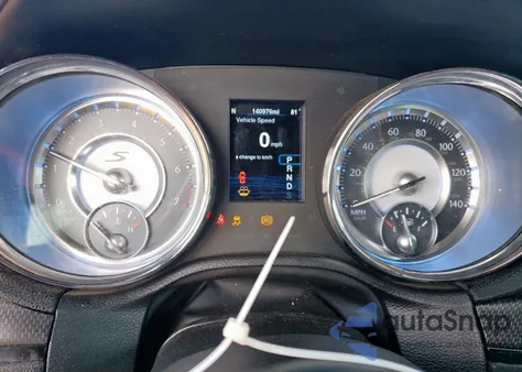 2013 Chrysler 300 S z USA, uszkodzony, nr VIN 2C3CCABG5DH659492